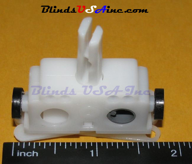 BD83 3-Prong Vertical Blind Carrier - size
